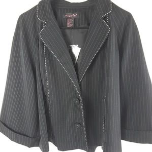 Shape fx Black and White pinstripe blazer Size 18